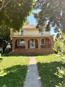5 Beds 3 Baths House 🚨 INVESTOR & LANDLORD ALERT – DUPLEX OPPORTUNITY IN CENTRAL WINDSOR! 🚨 544-548 Glengarry Avenue, Windsor, ON N9A 1R1